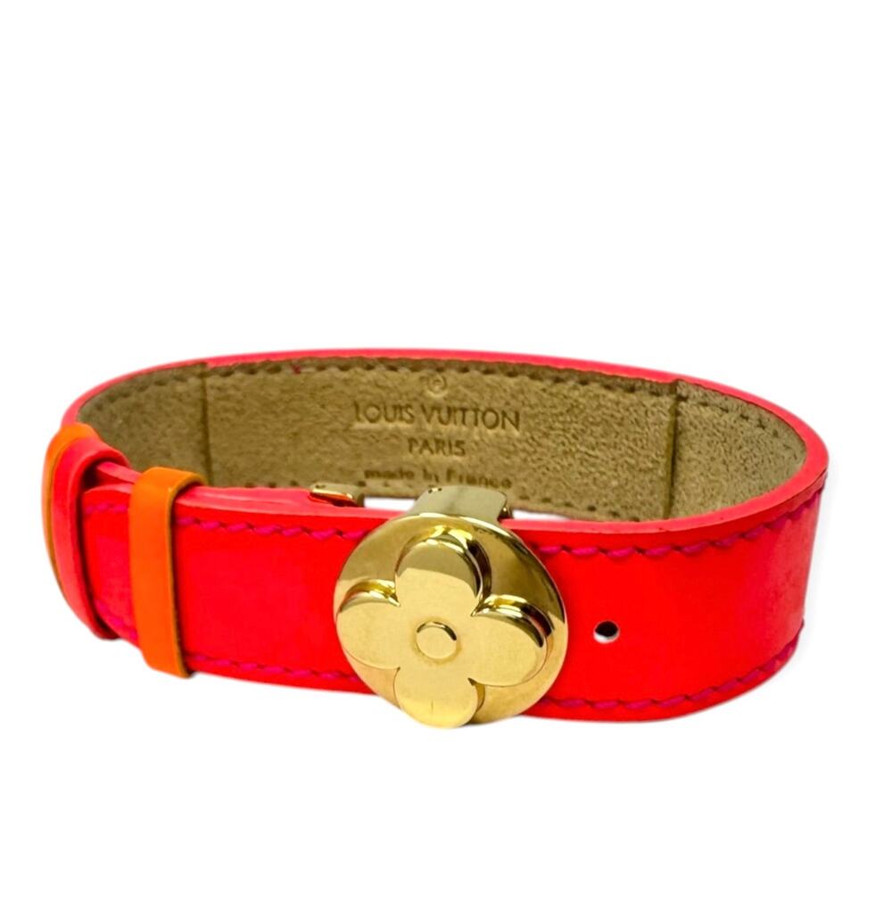 ✨🛍️ Louis Vuitton Pink Vernis Good Luck Bracelet